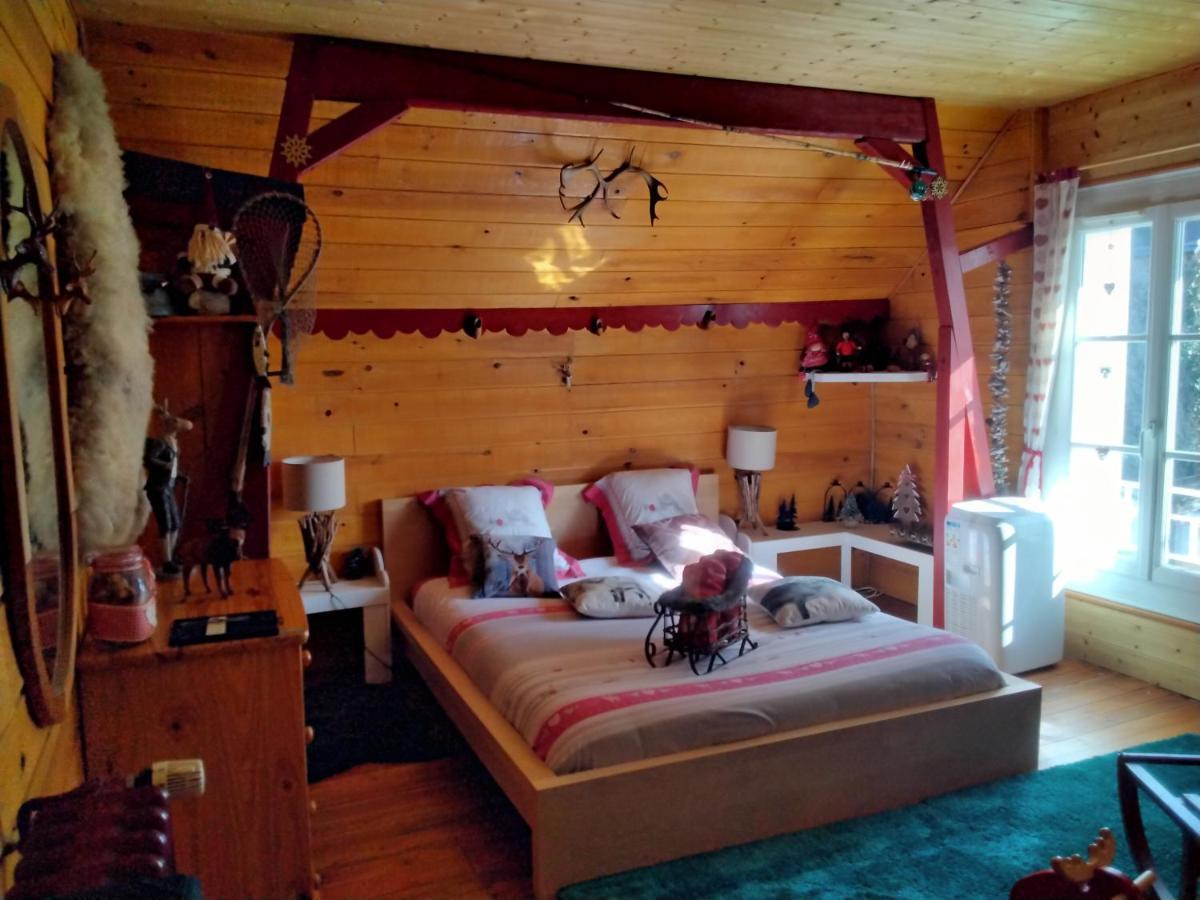 Bed and Breakfast O Tour Du Monde Cellettes  Exteriér fotografie