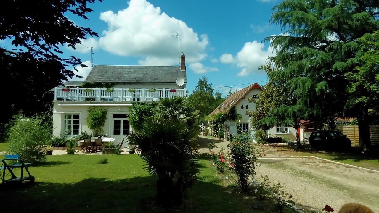 Bed and Breakfast O Tour Du Monde Cellettes  Exteriér fotografie