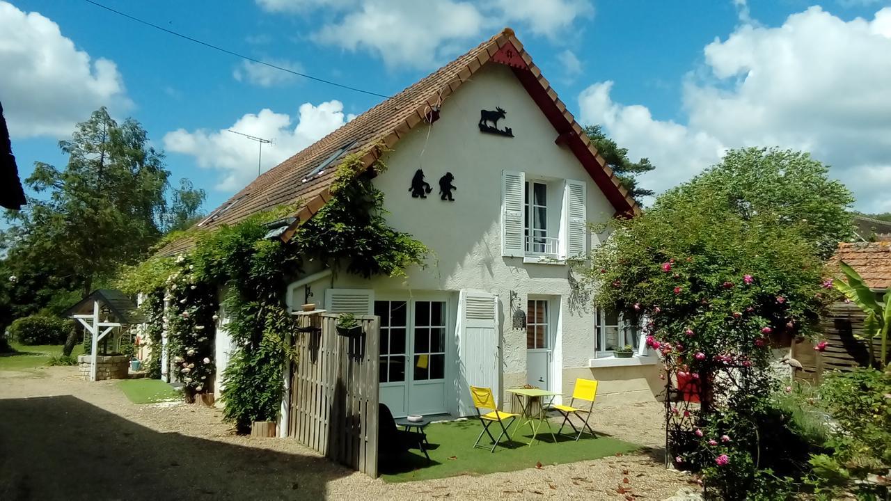 Bed and Breakfast O Tour Du Monde Cellettes  Exteriér fotografie